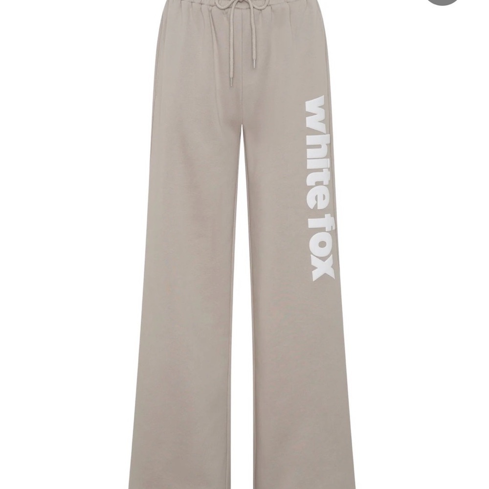 White Fox Boutique From The Archives Kenzie Wide Leg Moon NWT Size M